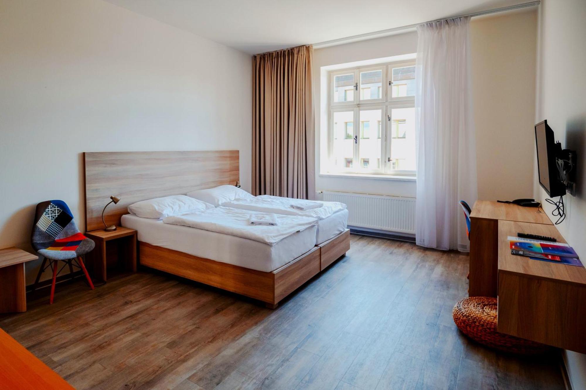 Hotel Palac Elektra Острава Экстерьер фото